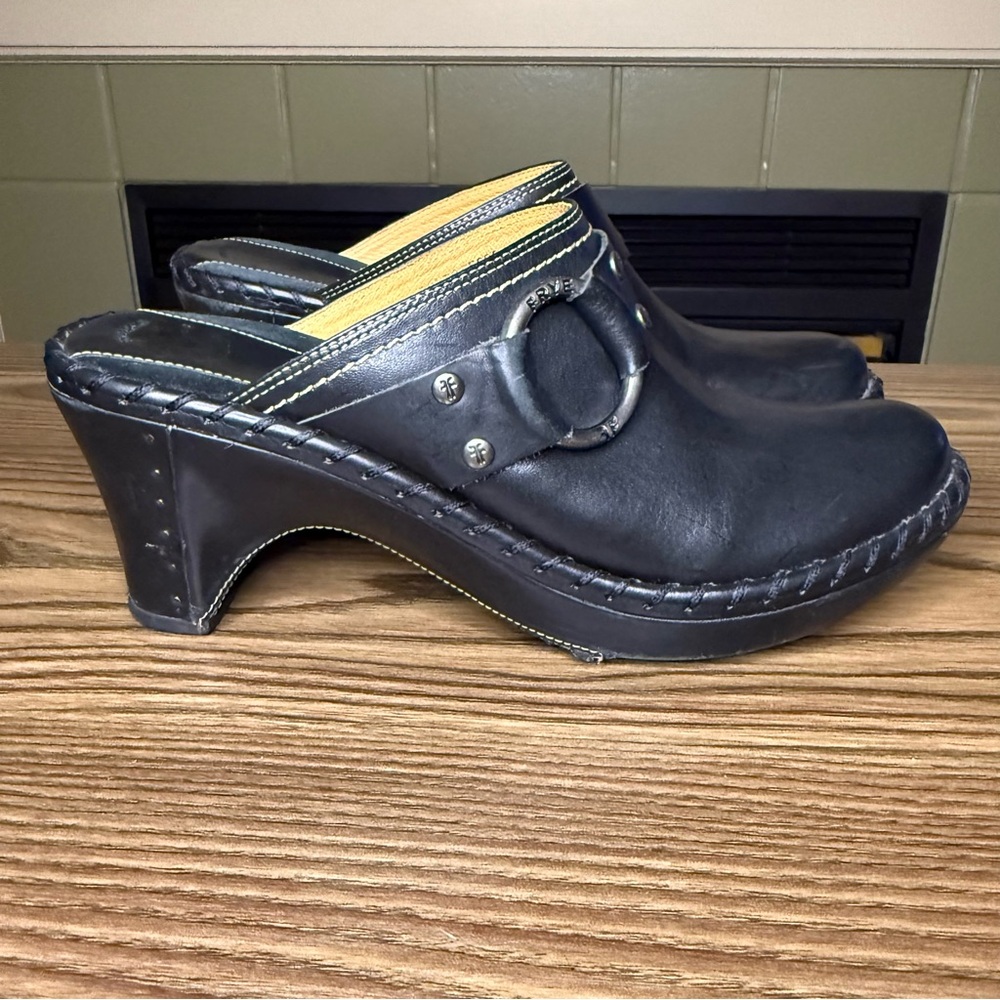 Frye Charlotte Ring Black Leather Mules Women’s Size 10M